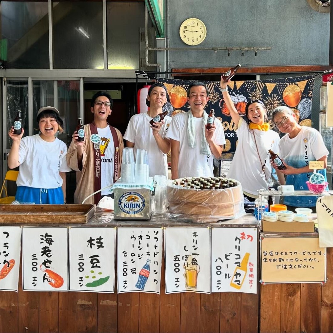 くりこま夜市で販売する仲間たち